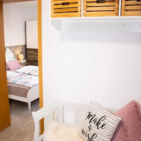 Bergkristall Direkt Am Bikepark Und Skigebiet, 2 Schlafzimmer, Terrasse, Abschliessbarer Keller * 빈터베르크