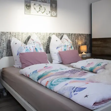 아파트 Bergkristall Direkt Am Bikepark Und Skigebiet, 2 Schlafzimmer, Terrasse, Abschliessbarer Keller *