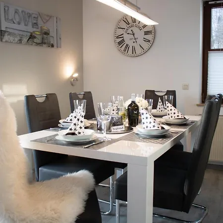 Apartament Bergkristall Direkt Am Bikepark Und Skigebiet, 2 Schlafzimmer, Terrasse, Abschliessbarer Keller